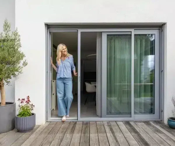 Neher ST3.1 Insektenschutz-Spannrahmen für Fenster in Verkehrsweiß, Anthrazit und Braun